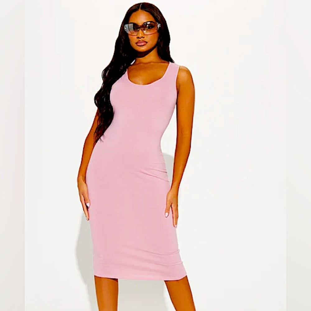 Juliana Midi Dress NEW 🏷️